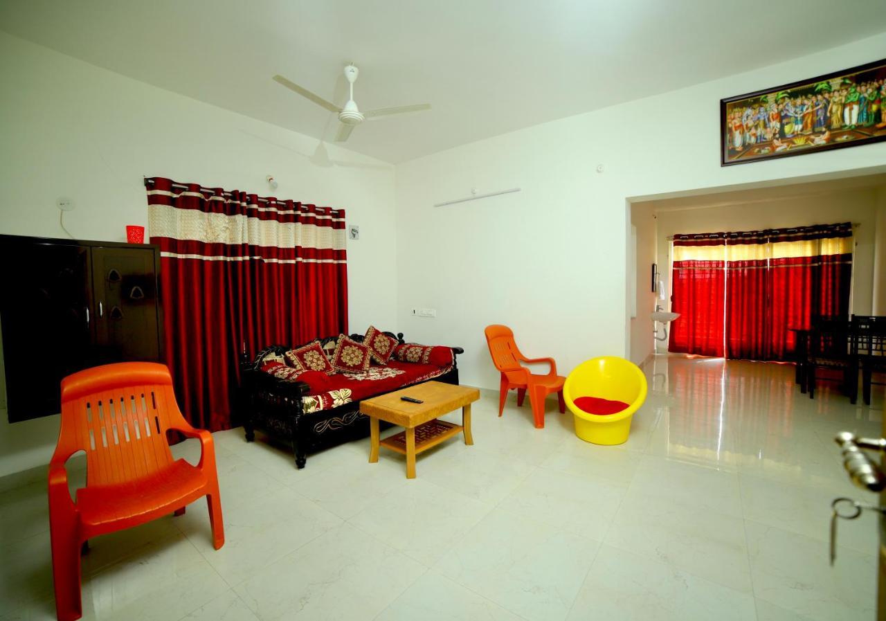 Truelife Homestays - Alamelu Avenue - Fully Furnished Ac 2Bhk Apartments In Tirupati - Walkable To Restaurants & Super Market - Fast Wifi - Kitchen - Easy Access To Airport, Railway Station, Sri Padmavathi & Tirumala Temple Exteriér fotografie